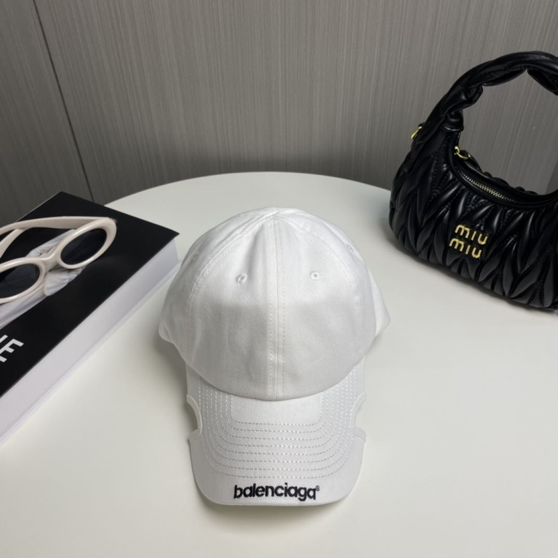 BALENCIAGA